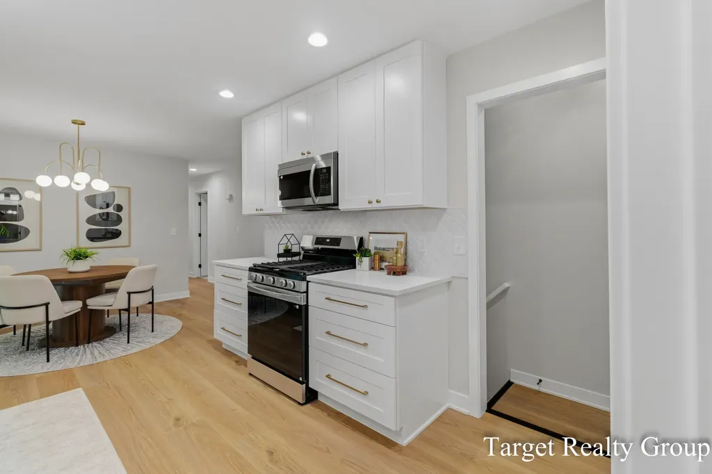 11648 Woodgate Drive NW Tallmadge Charter Township MI 49534