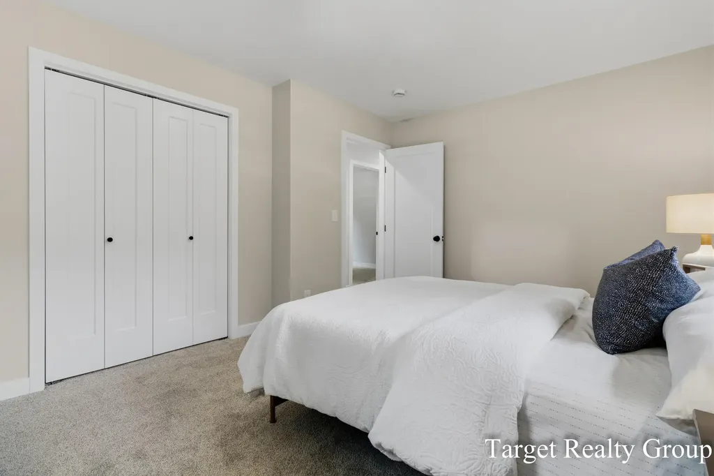 11648 Woodgate Drive NW Tallmadge Charter Township MI 49534
