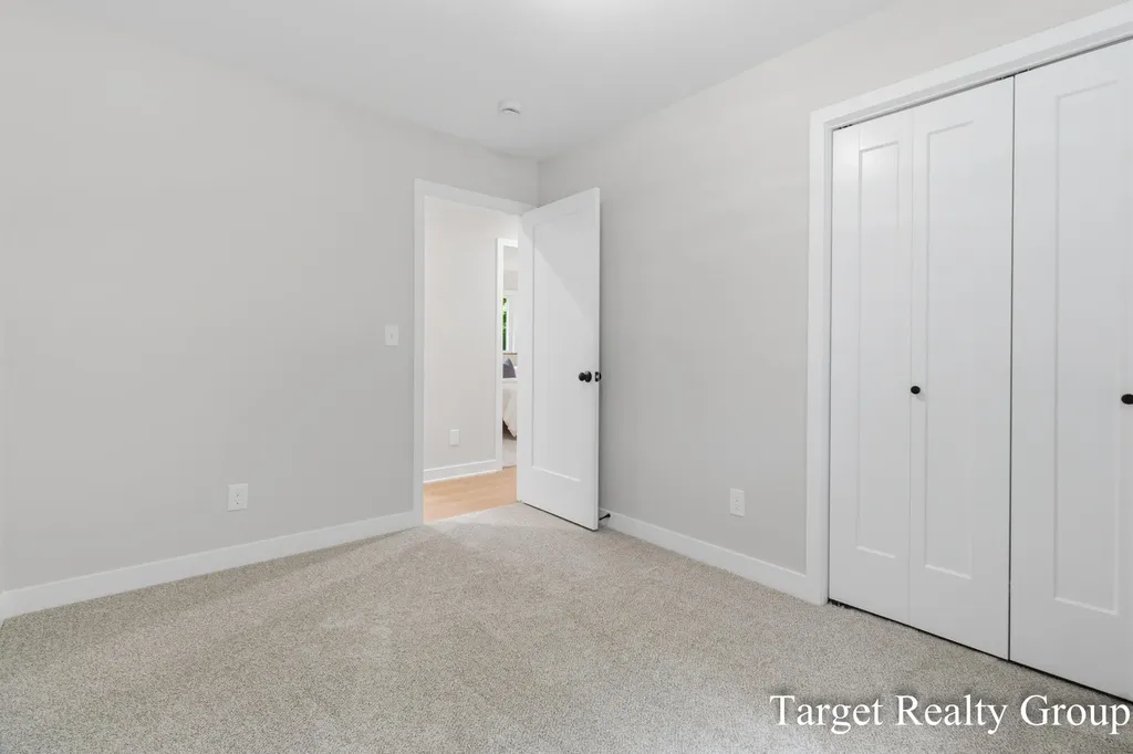 11648 Woodgate Drive NW Tallmadge Charter Township MI 49534
