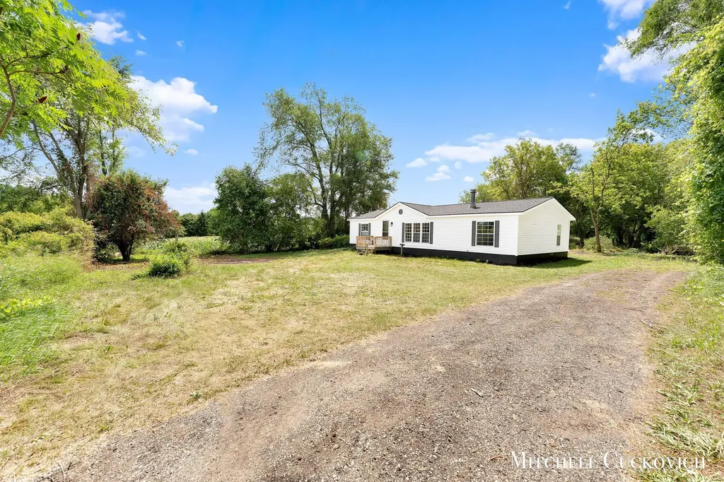 7110 W 44th Street Dayton Township MI 49412