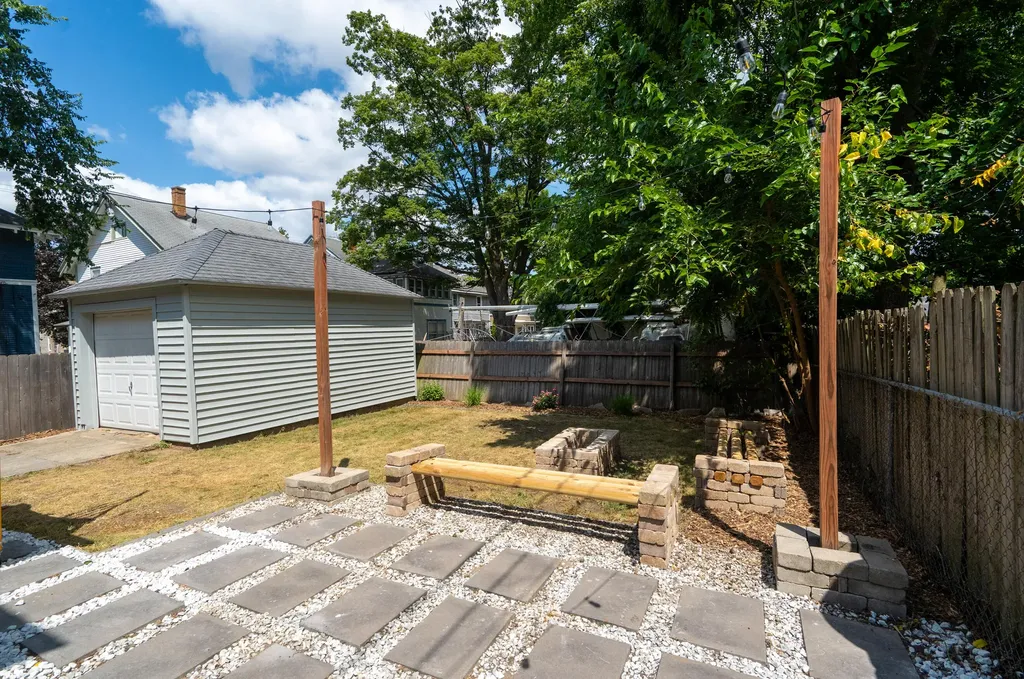 1517 Sherman Street SE Grand Rapids City MI 49506