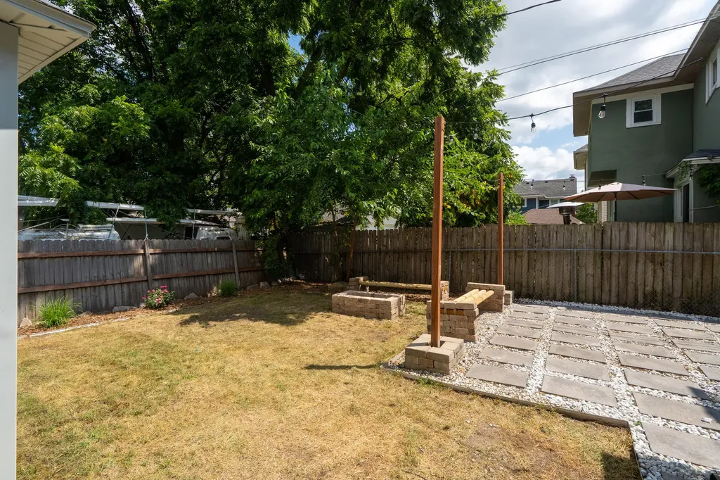 1517 Sherman Street SE Grand Rapids City MI 49506