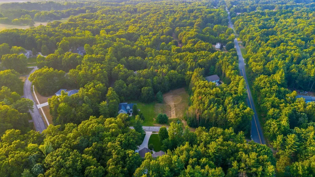 2153 Meek Drive NE Plainfield Charter Township MI 49306