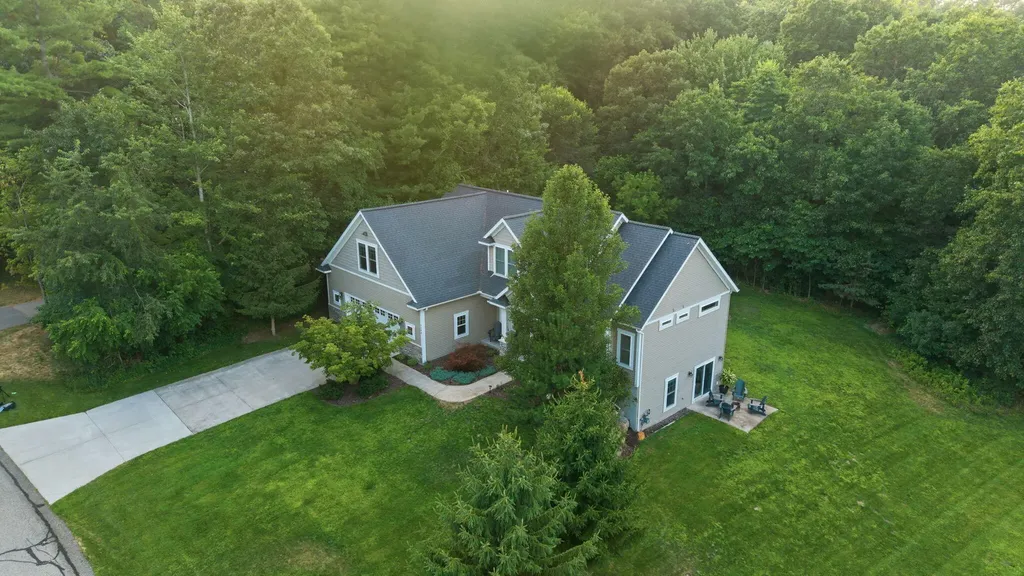 2153 Meek Drive NE Plainfield Charter Township MI 49306
