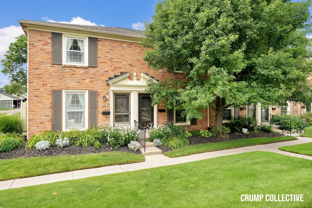 2502 Village Drive SE Grand Rapids City MI 49506
