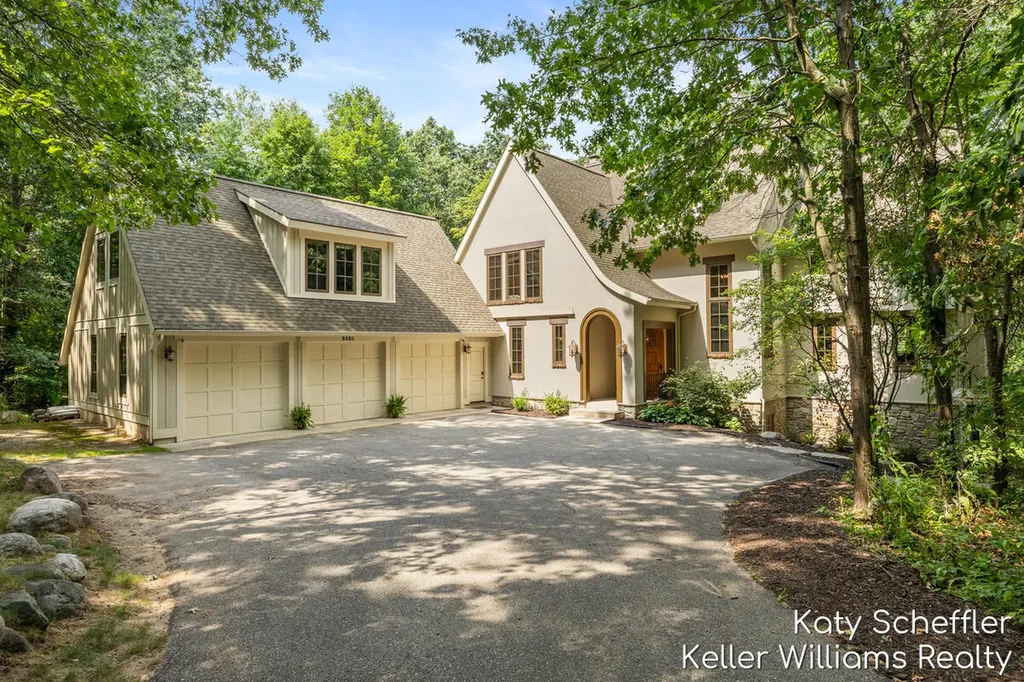 6065 W Back Forty Drive NE Cannon Township MI 49306