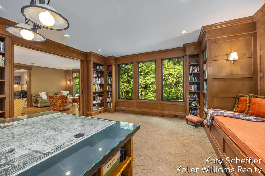 6065 W Back Forty Drive NE Cannon Township MI 49306