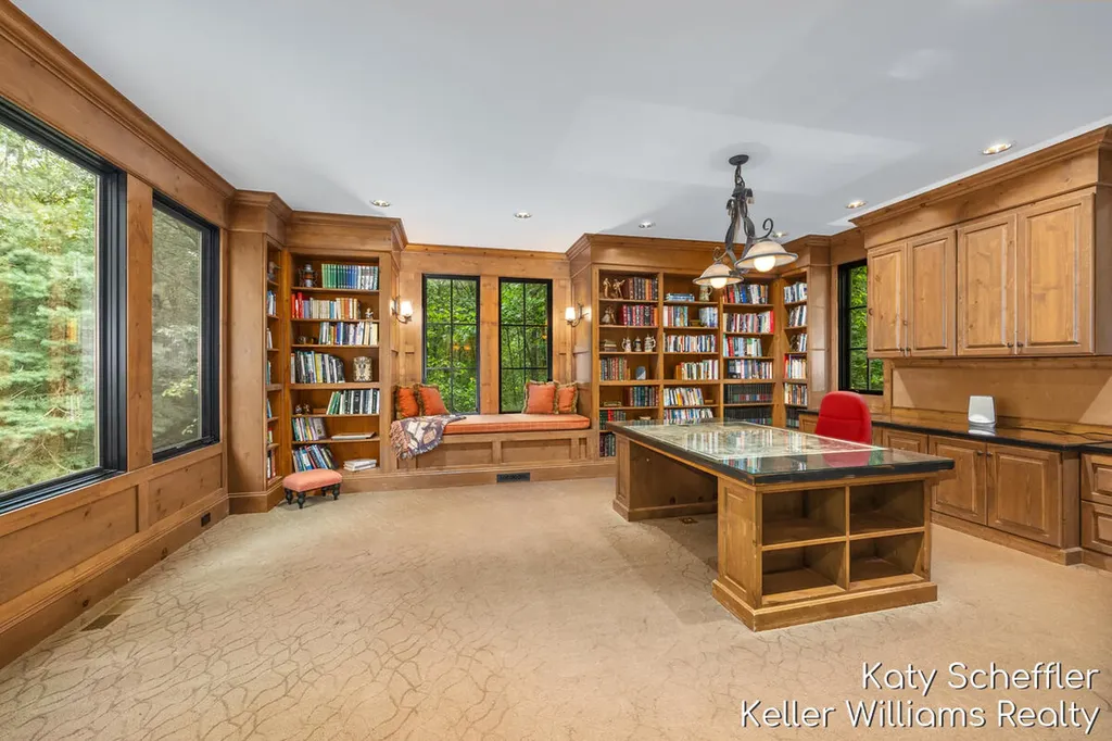 6065 W Back Forty Drive NE Cannon Township MI 49306