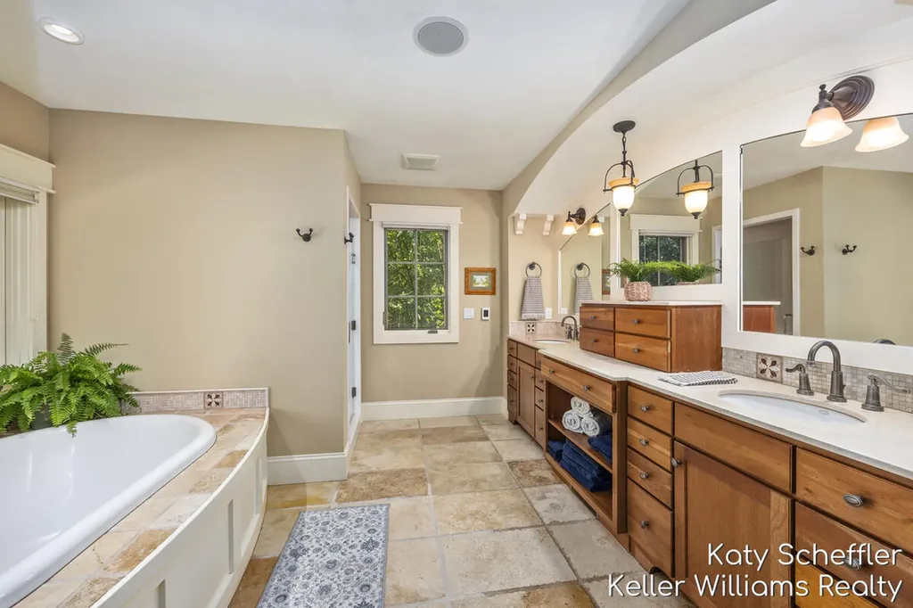 6065 W Back Forty Drive NE Cannon Township MI 49306