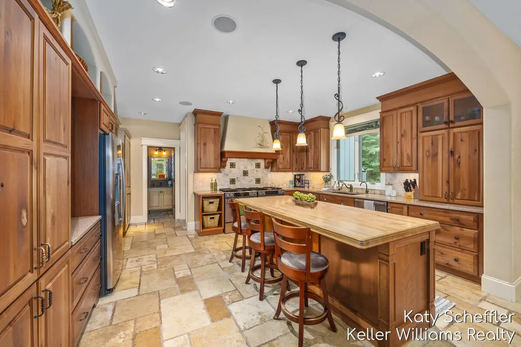 6065 W Back Forty Drive NE Cannon Township MI 49306