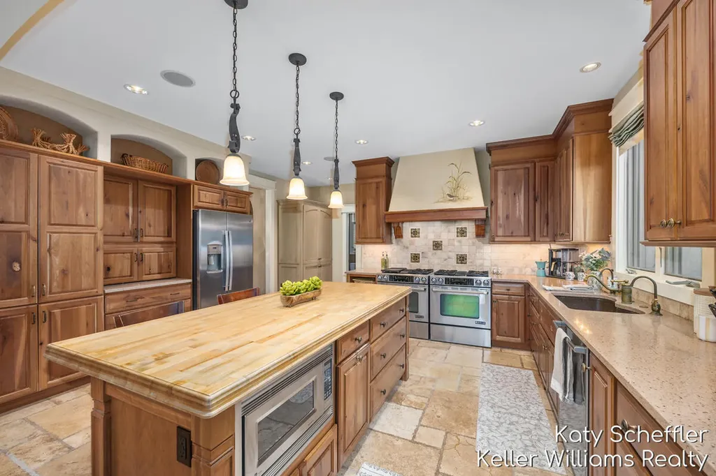 6065 W Back Forty Drive NE Cannon Township MI 49306