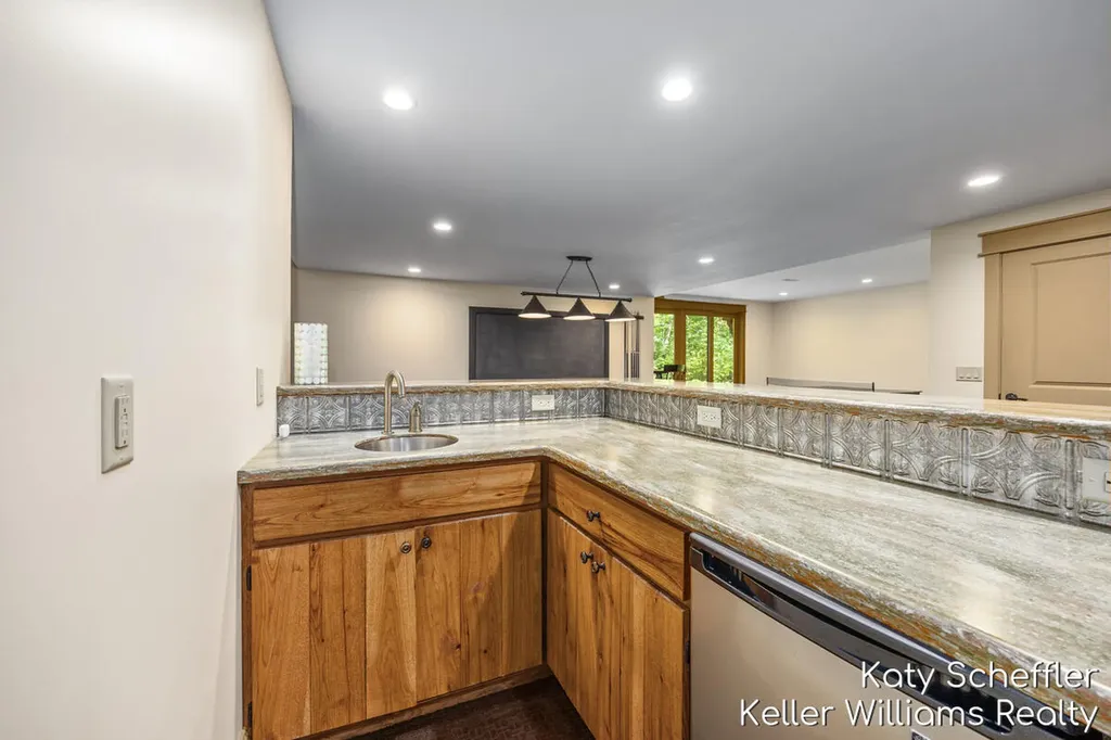 6065 W Back Forty Drive NE Cannon Township MI 49306