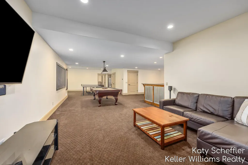 6065 W Back Forty Drive NE Cannon Township MI 49306