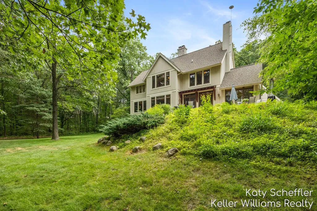 6065 W Back Forty Drive NE Cannon Township MI 49306