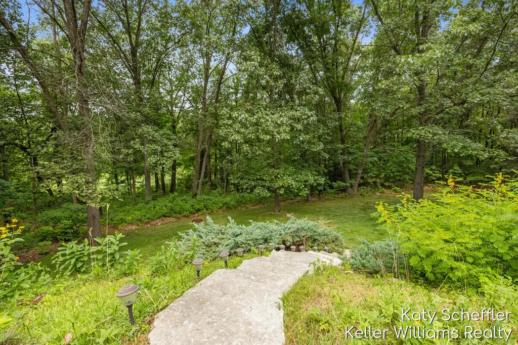 6065 W Back Forty Drive NE Cannon Township MI 49306