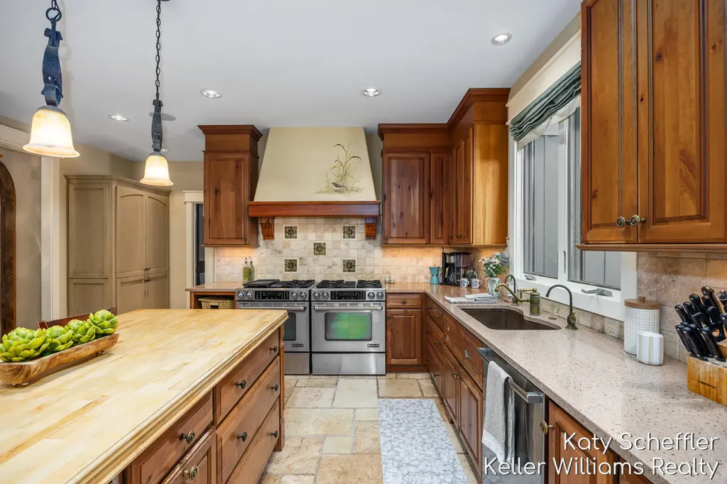 6065 W Back Forty Drive NE Cannon Township MI 49306