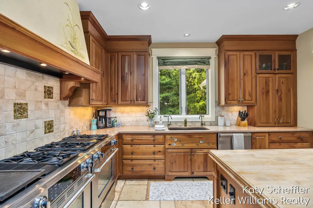 6065 W Back Forty Drive NE Cannon Township MI 49306