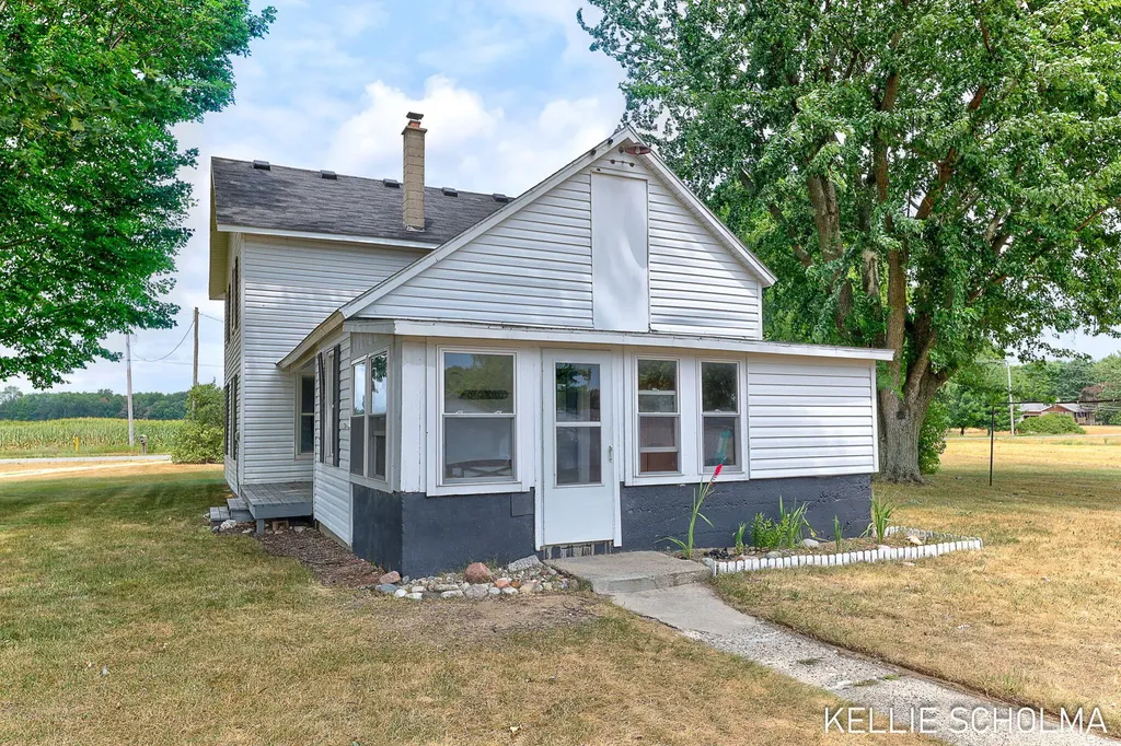 9448 Pierce Street Allendale Charter Township MI 49401