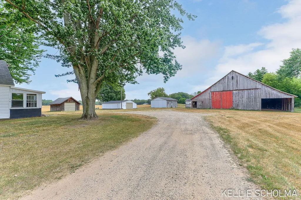 9448 Pierce Street Allendale Charter Township MI 49401