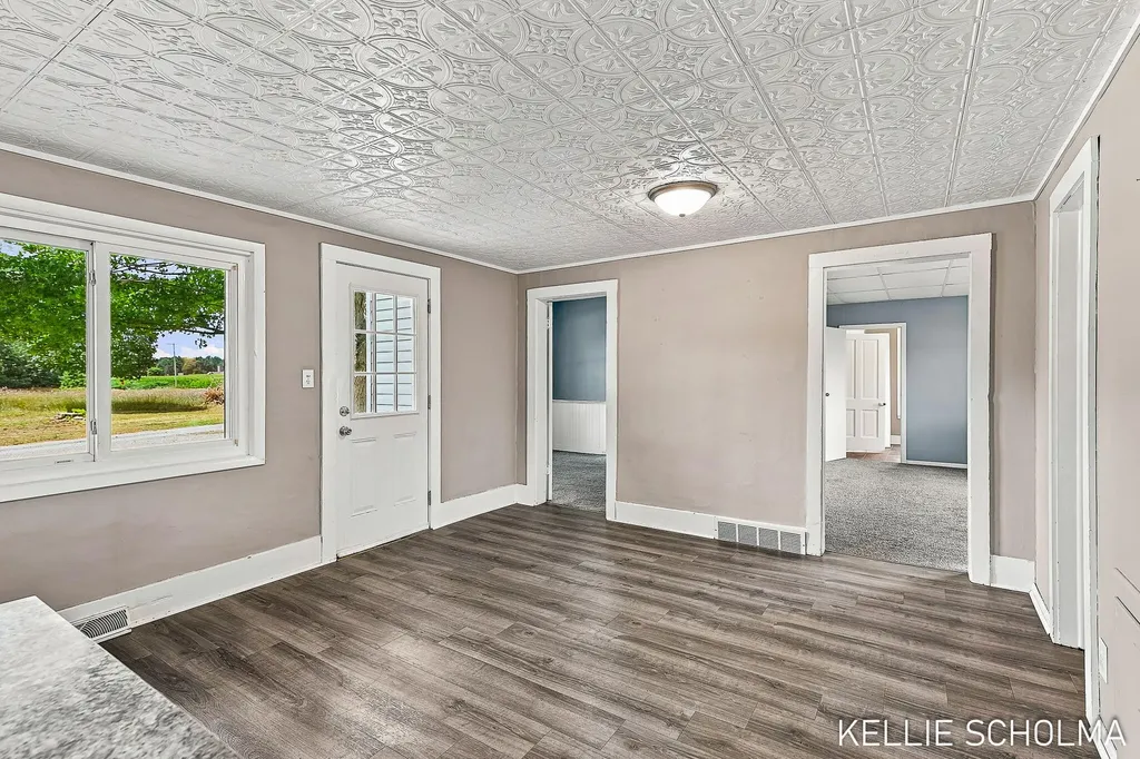 9448 Pierce Street Allendale Charter Township MI 49401