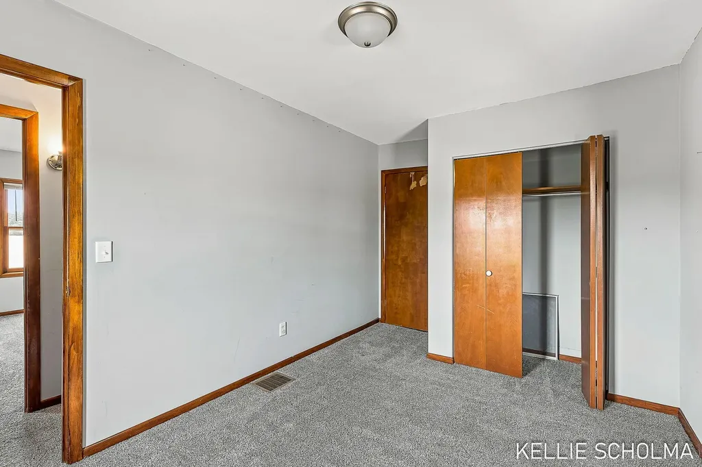 9448 Pierce Street Allendale Charter Township MI 49401