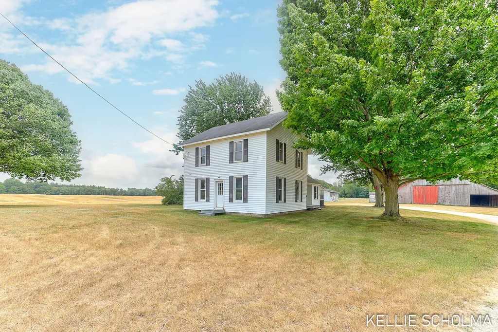 9448 Pierce Street Allendale Charter Township MI 49401