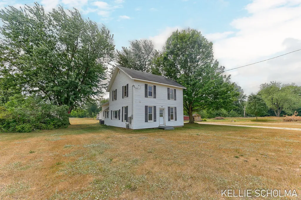 9448 Pierce Street Allendale Charter Township MI 49401