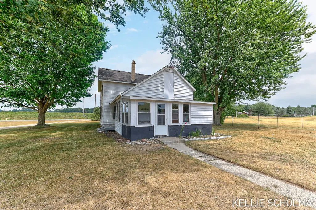 9448 Pierce Street Allendale Charter Township MI 49401