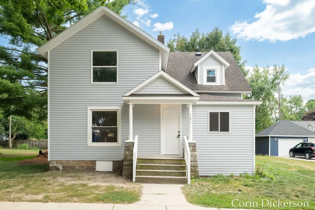 131 Washington Street Sunfield Village MI 48890