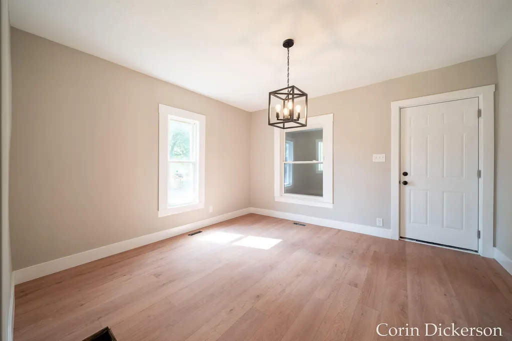 131 Washington Street Sunfield Village MI 48890
