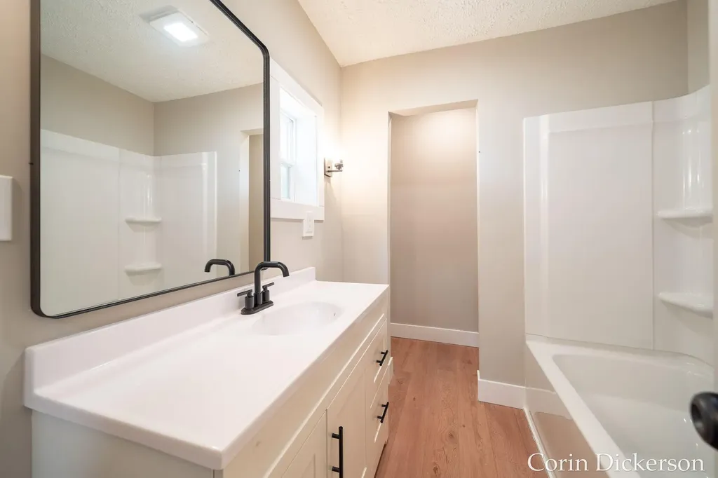 131 Washington Street Sunfield Village MI 48890