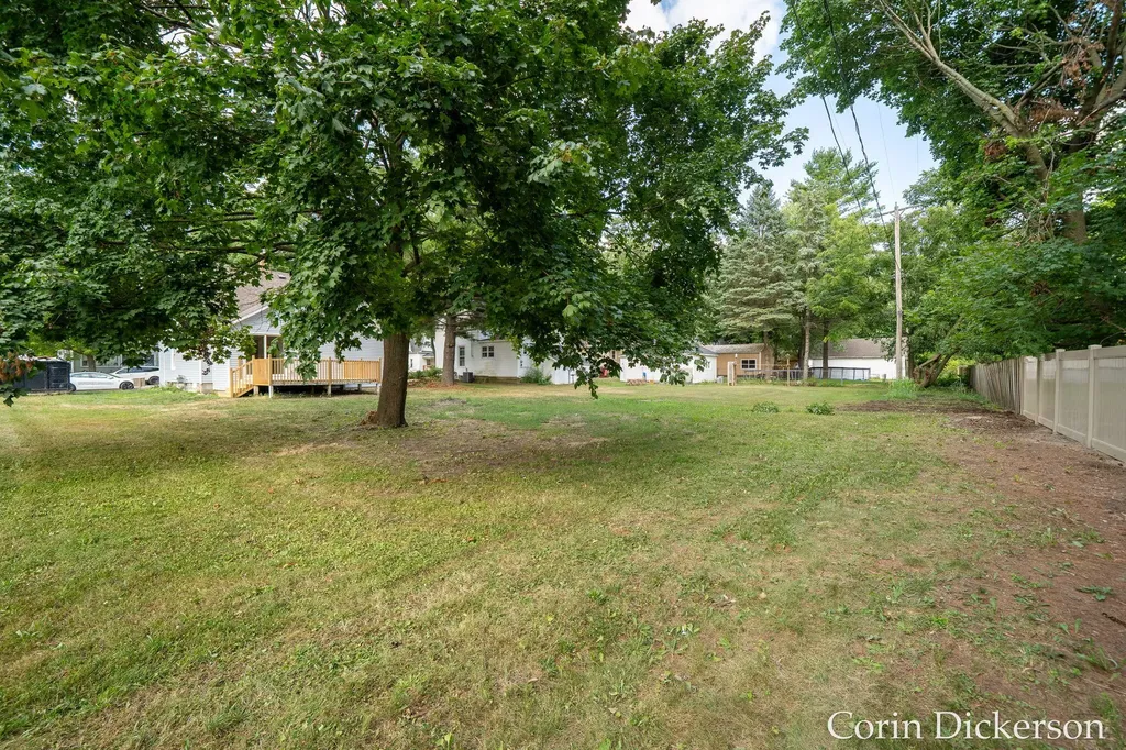 131 Washington Street Sunfield Village MI 48890