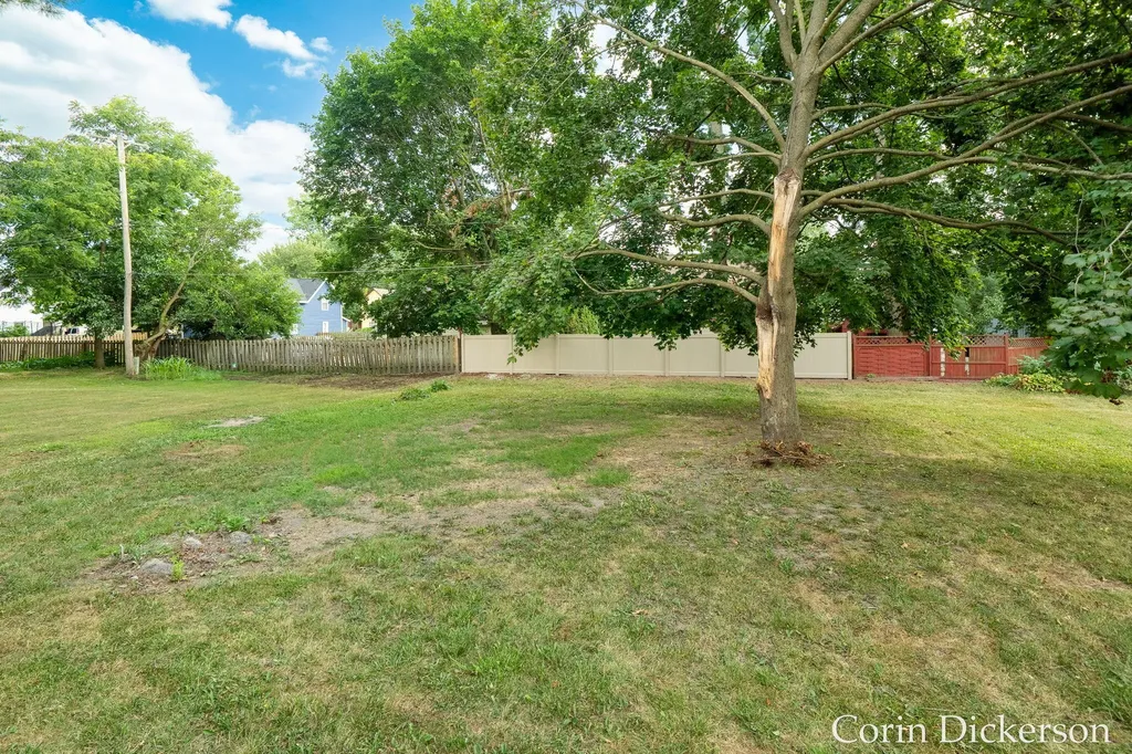 131 Washington Street Sunfield Village MI 48890