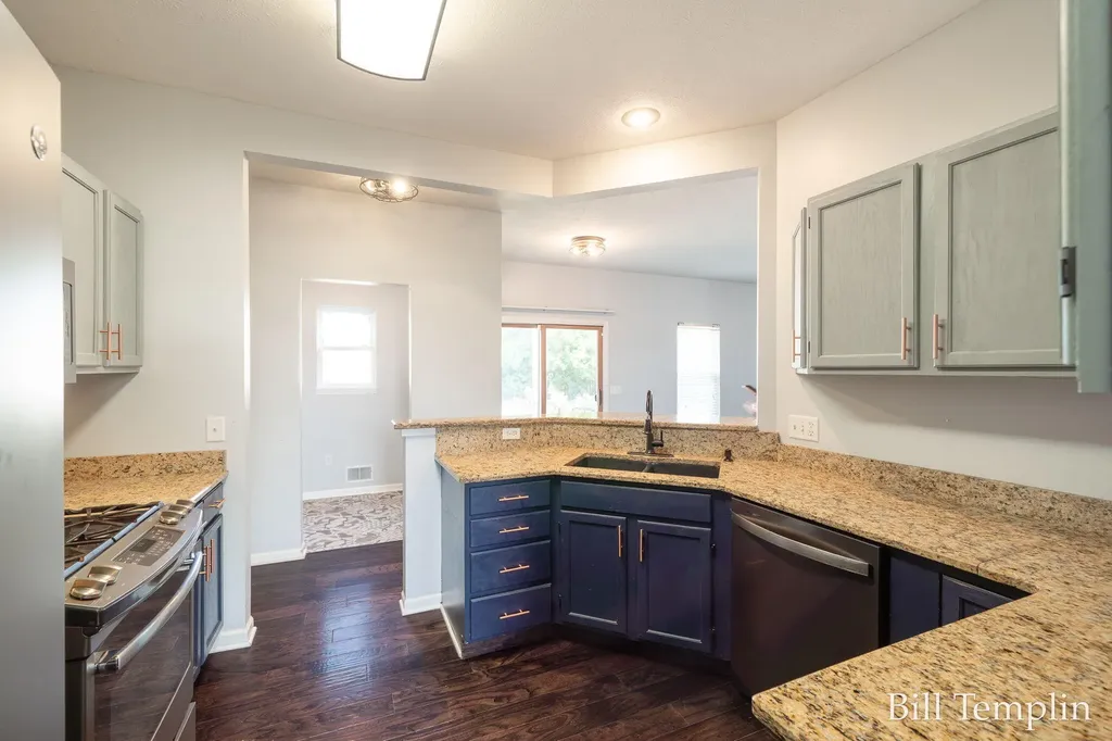 5641 Barcroft Drive SW Wyoming City MI 49418