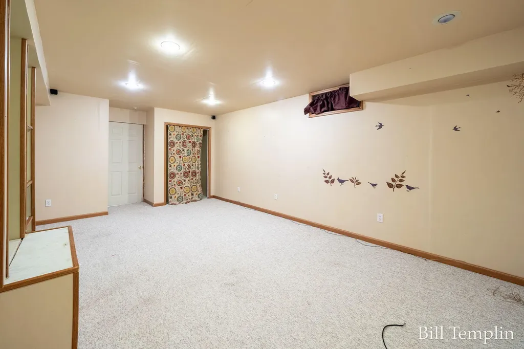 5641 Barcroft Drive SW Wyoming City MI 49418