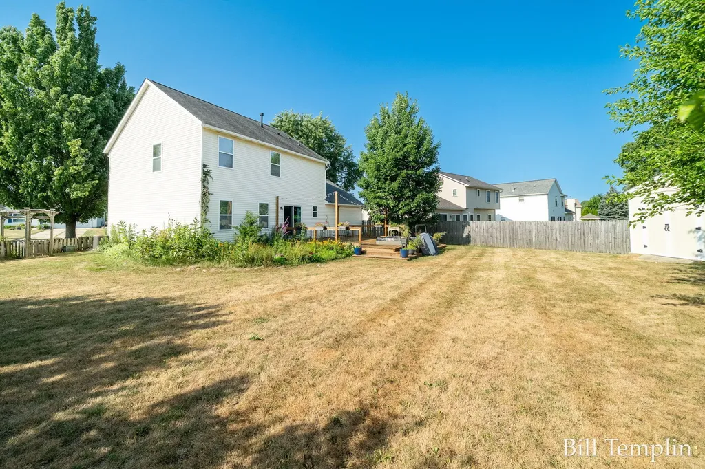 5641 Barcroft Drive SW Wyoming City MI 49418