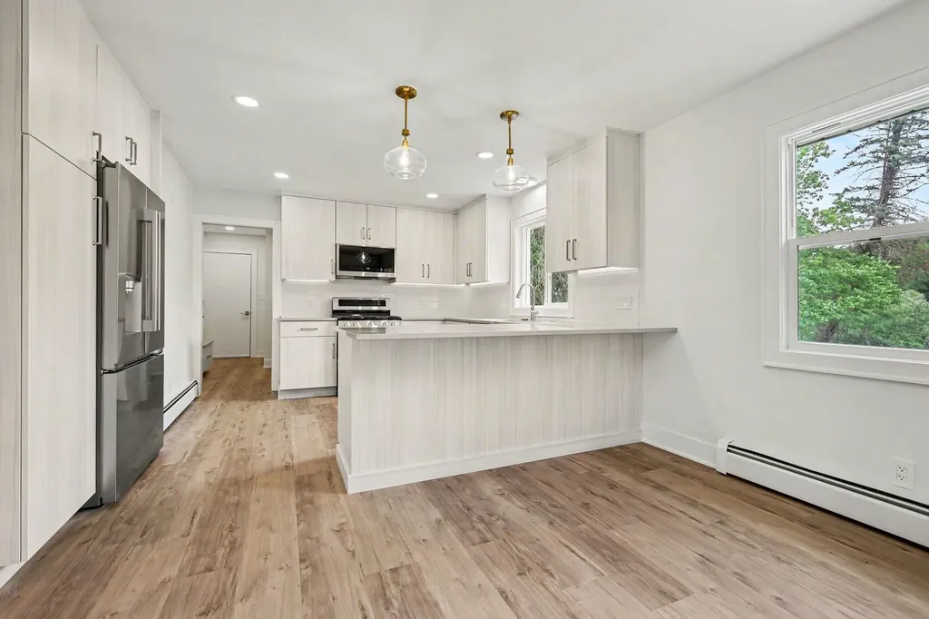 4043 Clearview Street NE Grand Rapids Charter Township MI 49546
