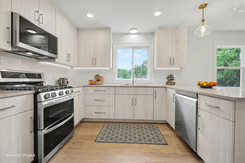 4043 Clearview Street NE Grand Rapids Charter Township MI 49546