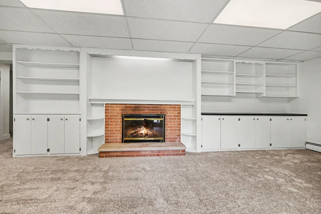 4043 Clearview Street NE Grand Rapids Charter Township MI 49546