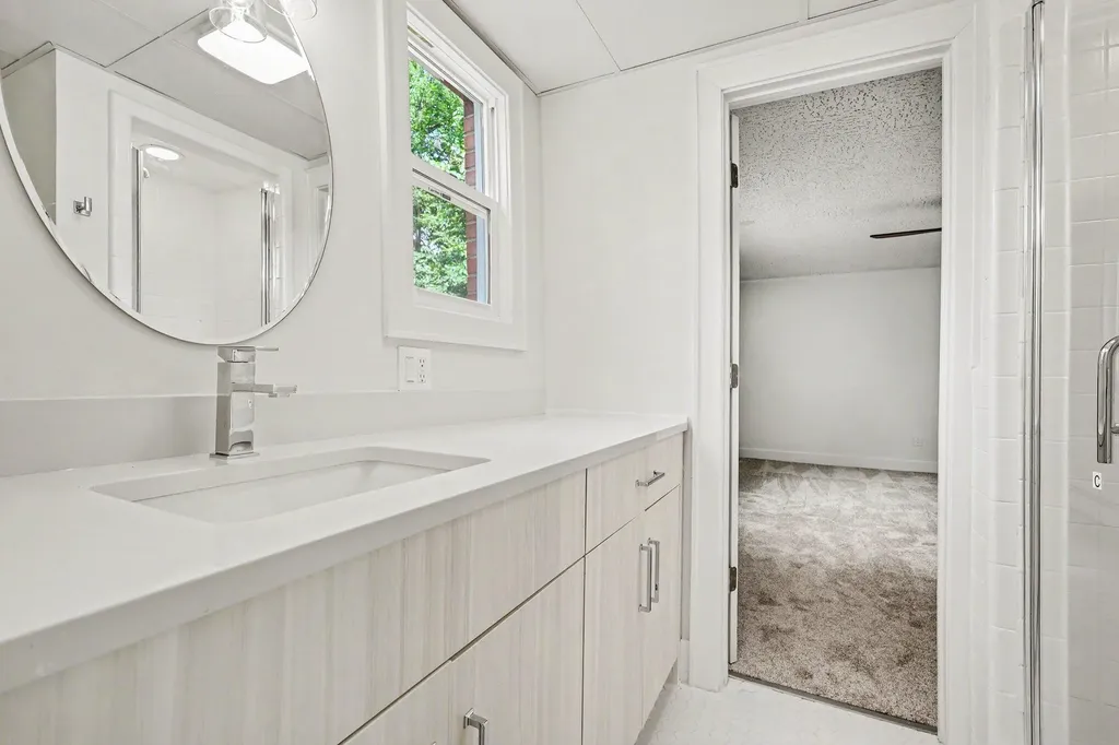 4043 Clearview Street NE Grand Rapids Charter Township MI 49546