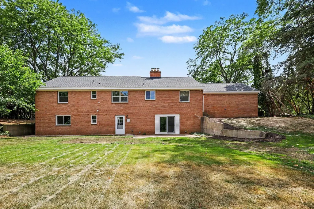 4043 Clearview Street NE Grand Rapids Charter Township MI 49546