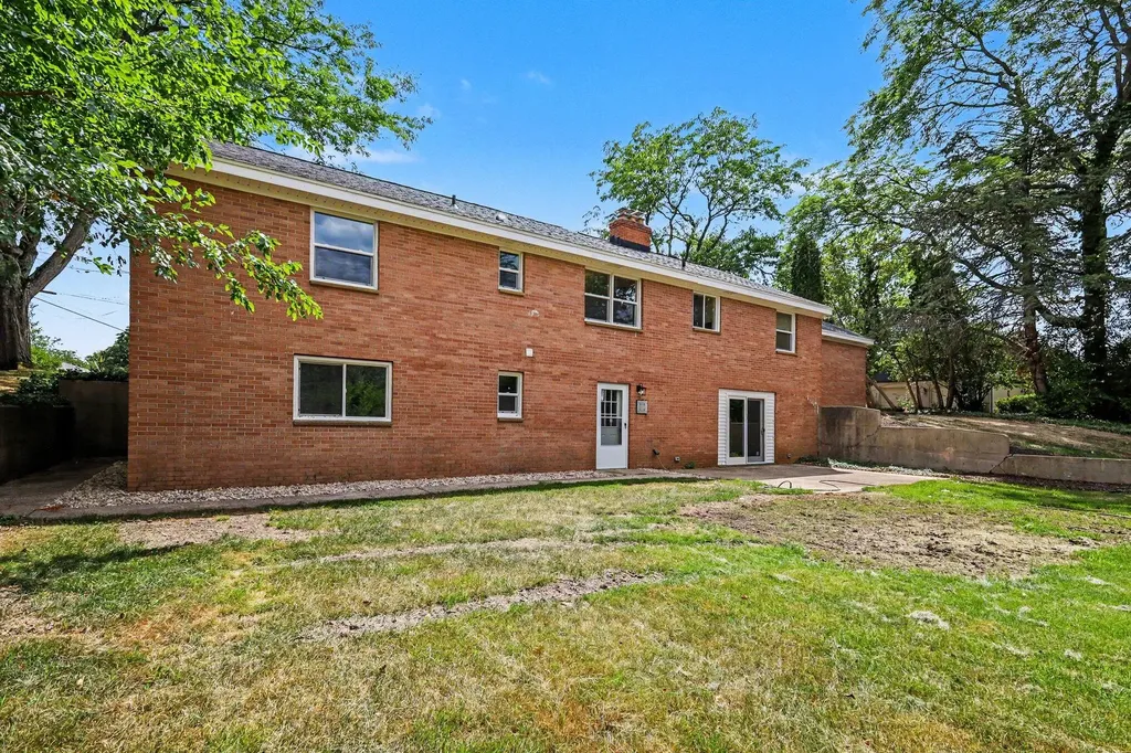 4043 Clearview Street NE Grand Rapids Charter Township MI 49546