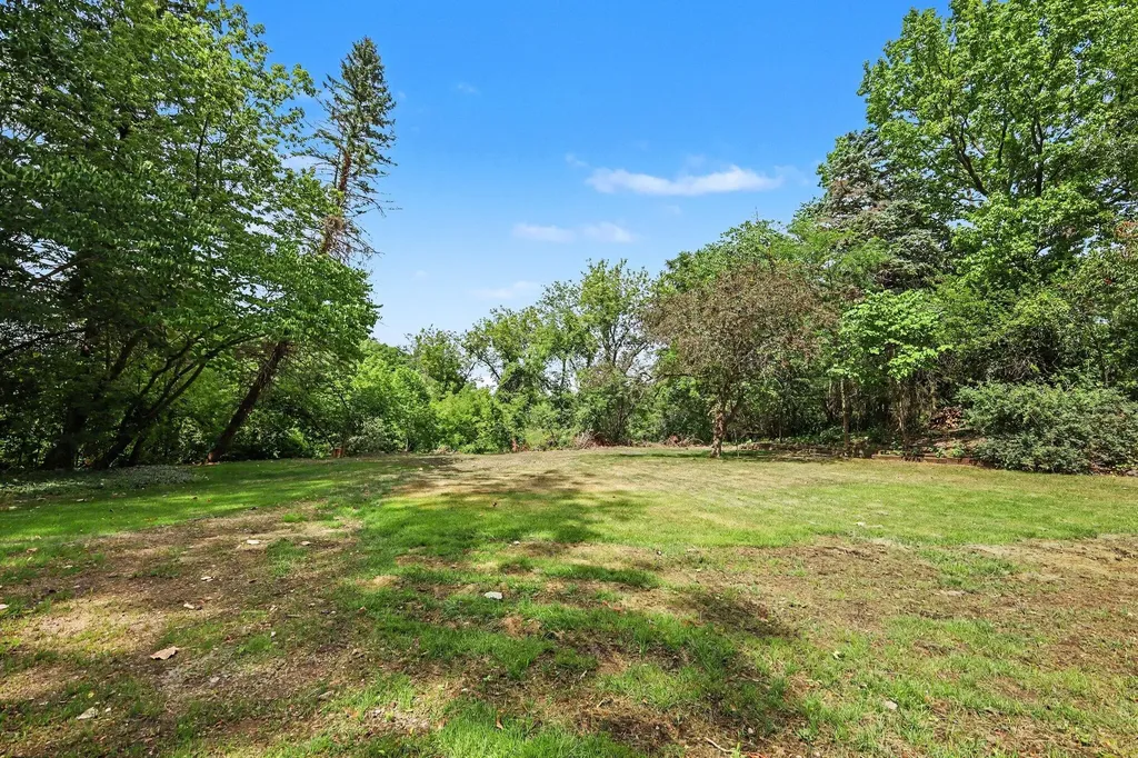 4043 Clearview Street NE Grand Rapids Charter Township MI 49546