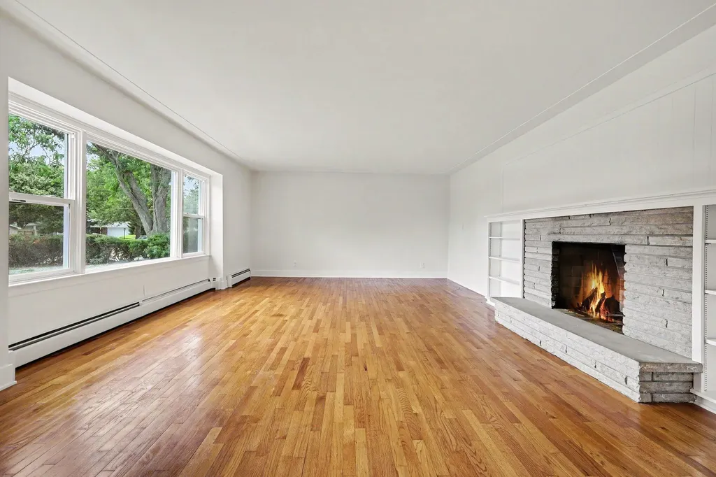 4043 Clearview Street NE Grand Rapids Charter Township MI 49546