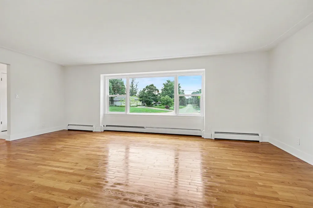 4043 Clearview Street NE Grand Rapids Charter Township MI 49546