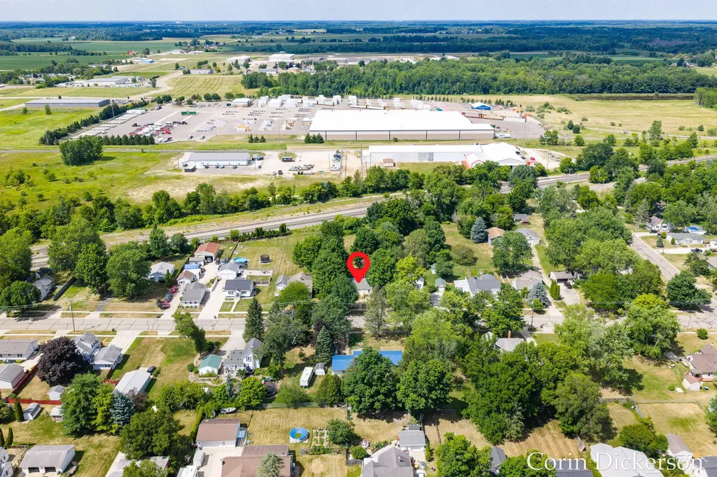457 Booth Street Grand Ledge City MI 48837