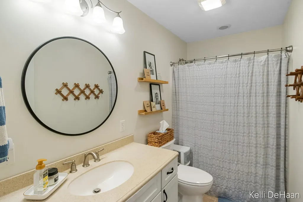 12045 N Lake Avenue Lilley Township MI 49309