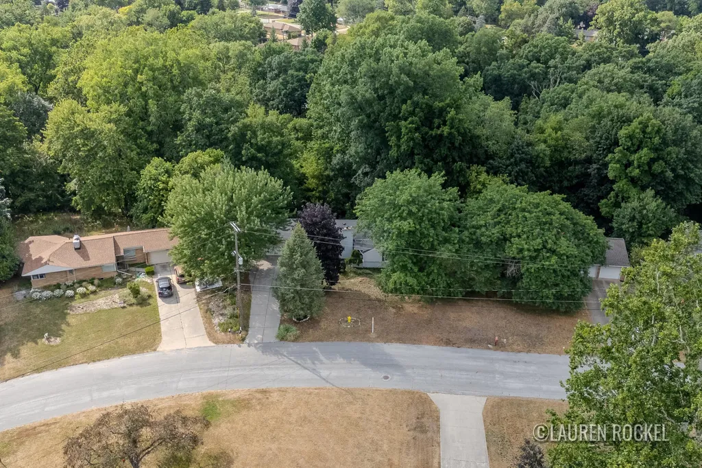 3121 Baker Park Drive SE Grand Rapids City MI 49508