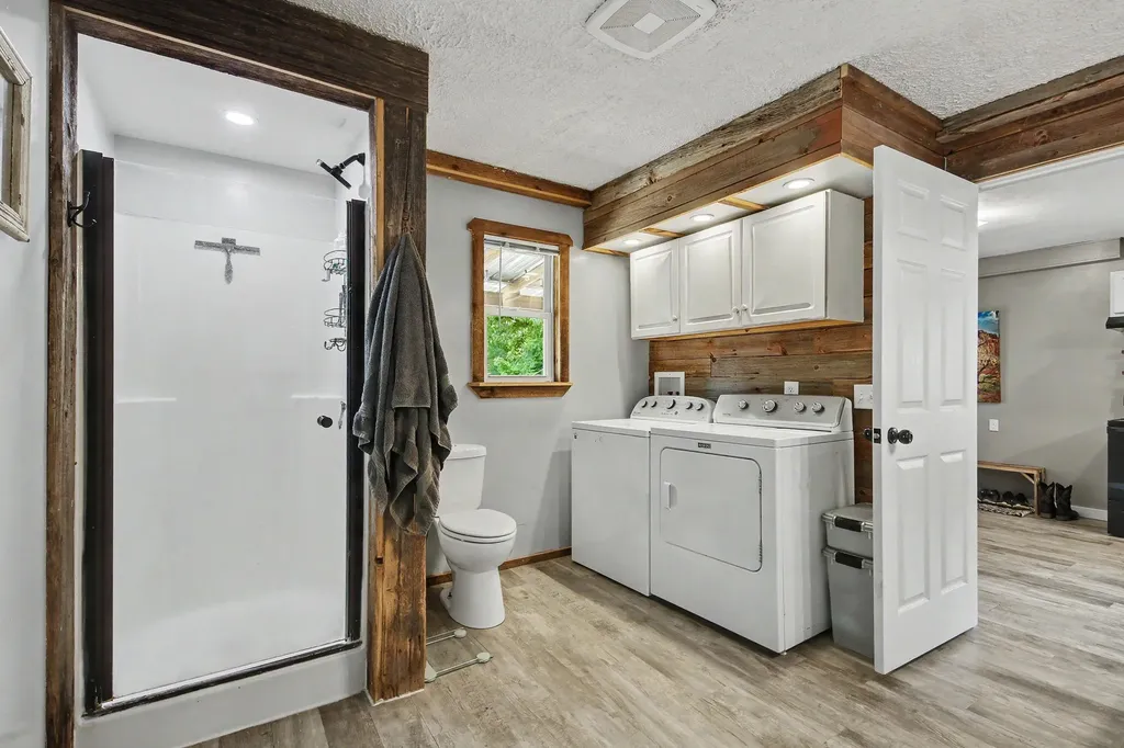 418 Irish Street Lyons Township MI 48851
