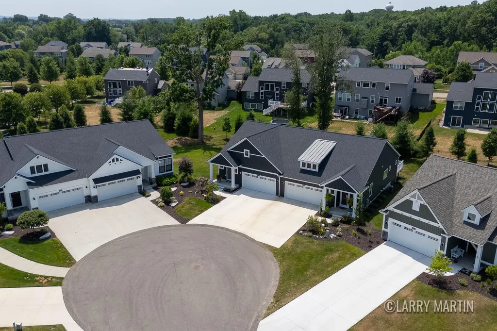 8787 Brayridge Drive Georgetown Charter Township MI 49428